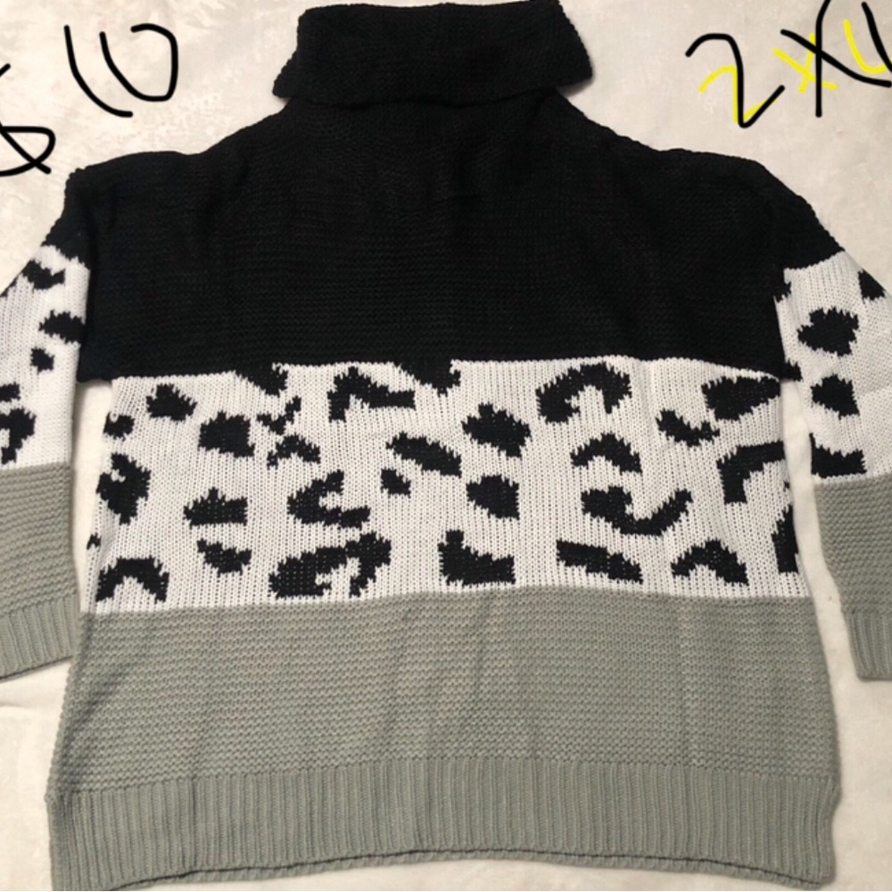 Women's Black and Gray Leopard Print Sweater